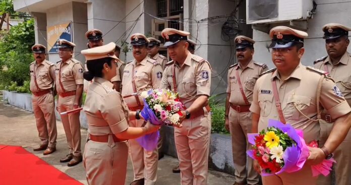 1bc702fb-8ddf-4c0b-92cd-0646f7e7224d