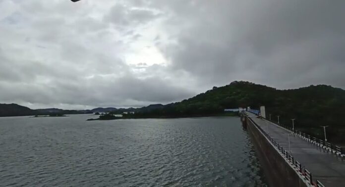 7dc4230a-ea21-4f44-8181-ad4dfd514323