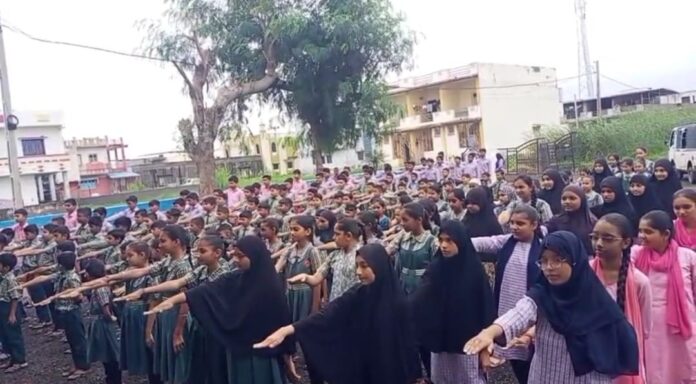 d2f206ac-0dae-49c9-94a9-c4507ceaf4cc