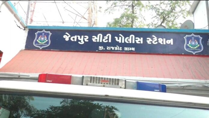 0745d744-e5be-4b9b-b1c6-b7d6ea603f91