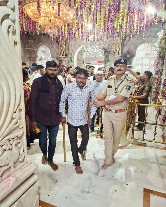 08d2ee68-d3f6-4394-8514-cf3651897e28