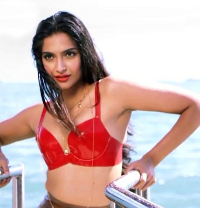 1Sonam-Kapoor-looks-spicy-hot-in-her-sultry-red-bikini