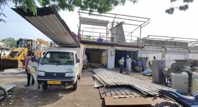 33ec4b66-4641-41d9-a172-b5aa93b40085