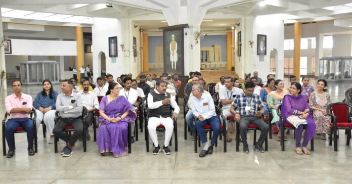 4a98a4dc-8e7f-45c3-bc73-3207f7528597