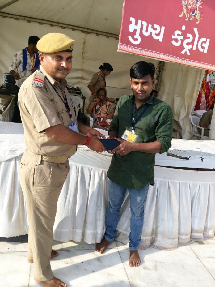 cae70348-97c2-4dfb-a787-e3801ab74179