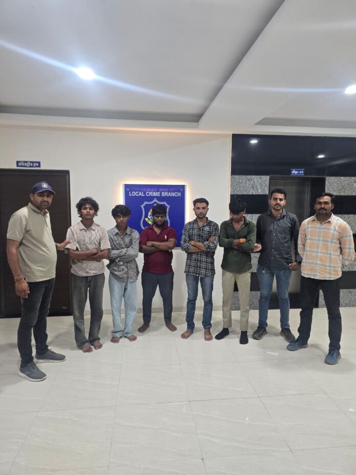 f5b92bbe-9476-4fdc-b108-9702677bcd9e