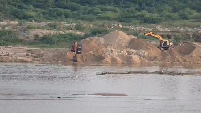 04a31553-84f4-440e-ba94-72d33b7688ec