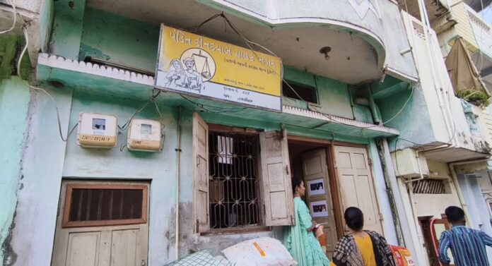 2d216c49-353b-4b99-9e36-5afc6f293b61