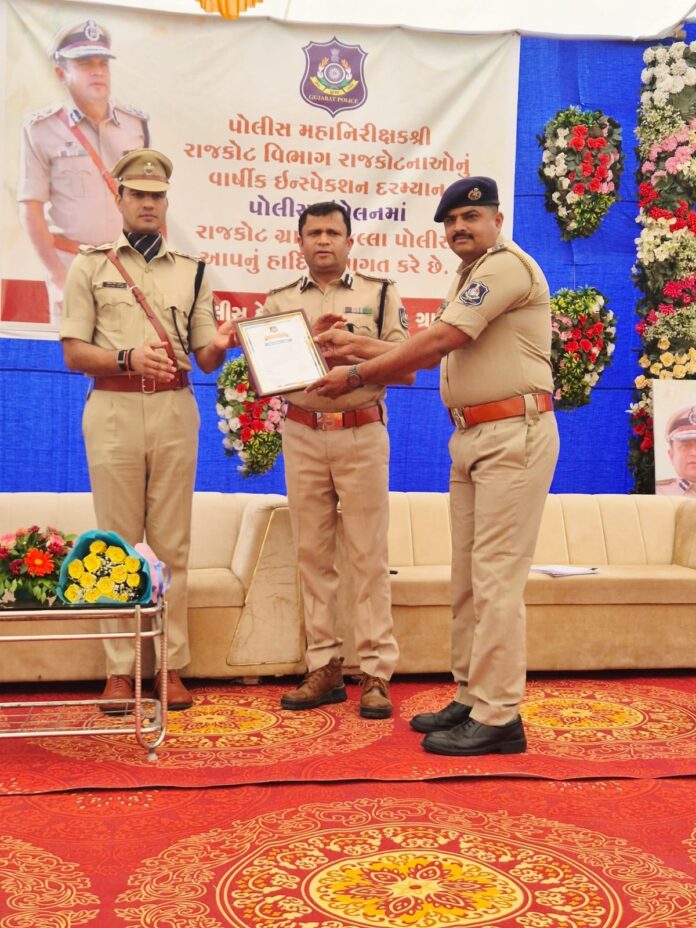 a0f7ac3b-8f9b-4df1-8cca-e8bb384fe9ec