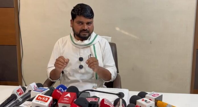 WhatsApp Image 2025-12-26 at 6.10.53 PM (1)