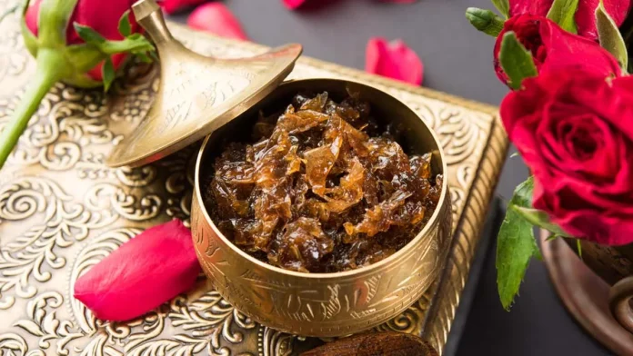 how-gulkand-can-treat-constipation-1742811946199